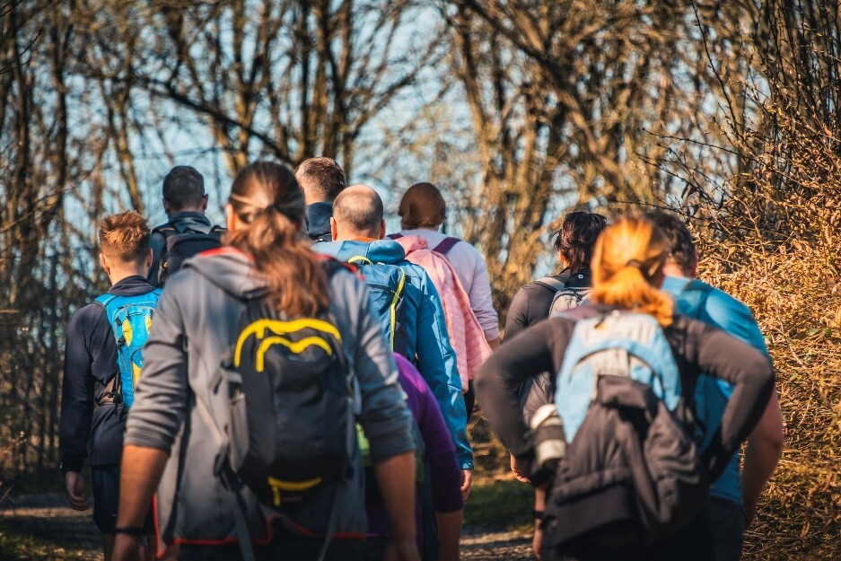 L'équipe tchèque lors d'une marche dans la nature
