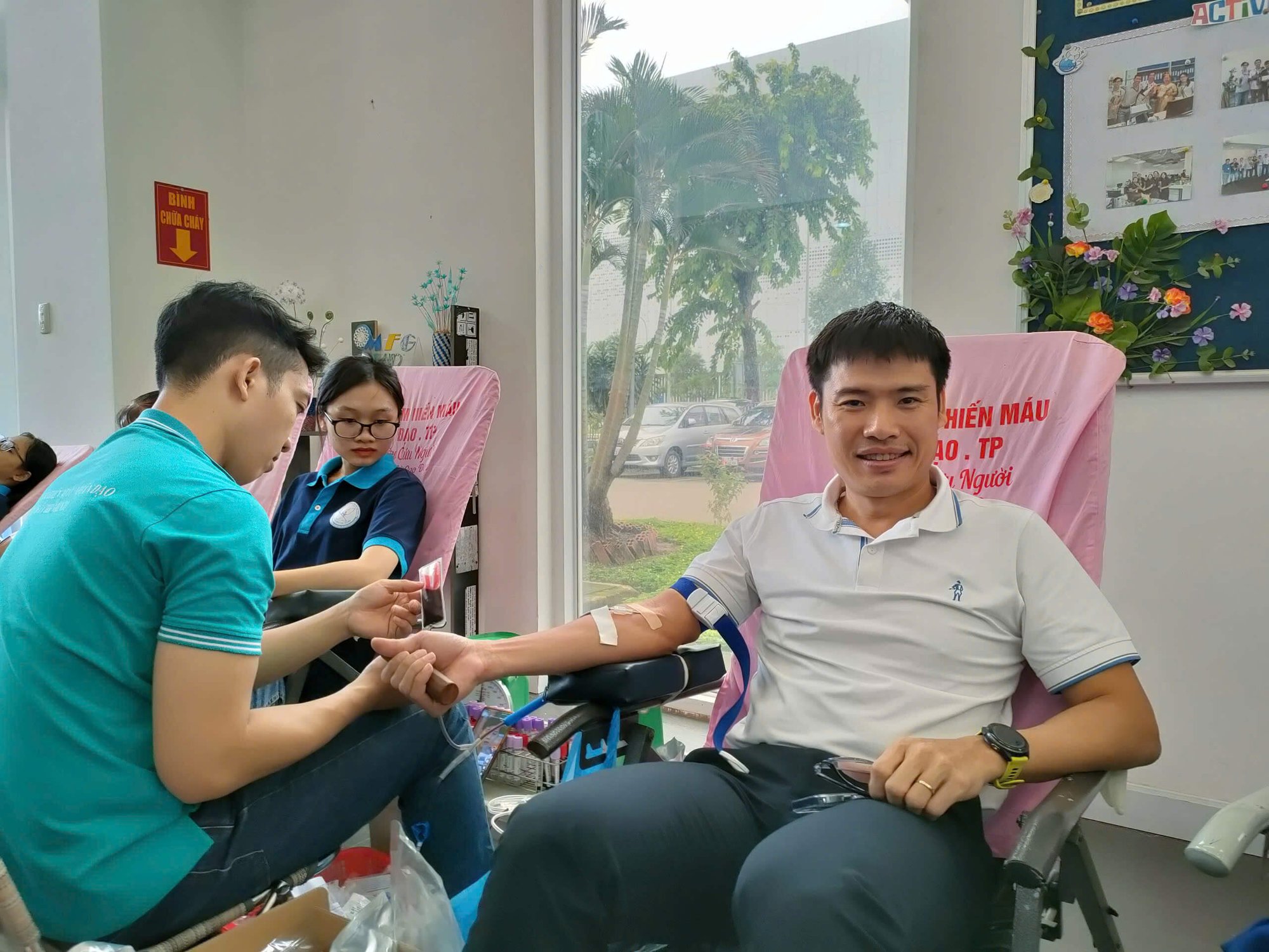 Averna Vietnam à la journée du don du sang